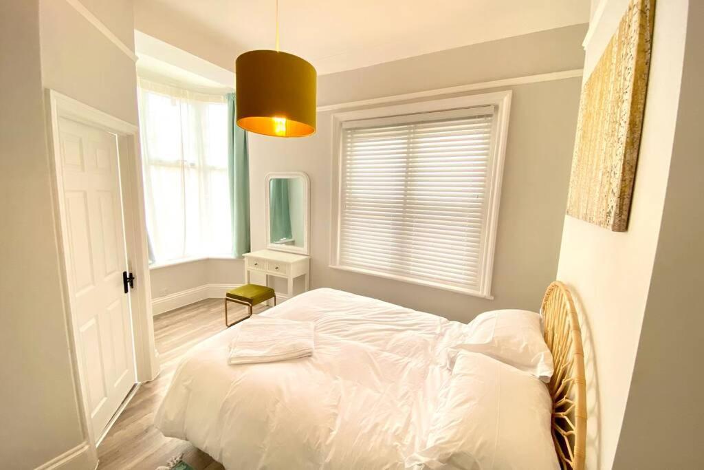 Cleveland House - Perfect For Beaches And Town. Bournemouth